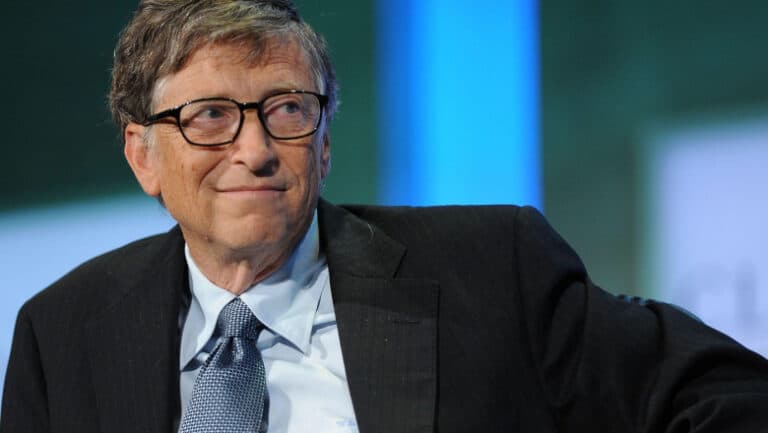 Avertizarea lui Bill Gates: Impactul inteligenței artificiale asupra generației Z și nesiguranța locurilor de muncă