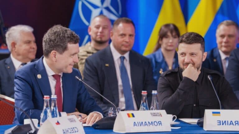Nicușor Dan se alătură astăzi unei întâlniri virtuale cu partenerii de la Kiev pentru a discuta despre propunerea de pace a lui Donald Trump