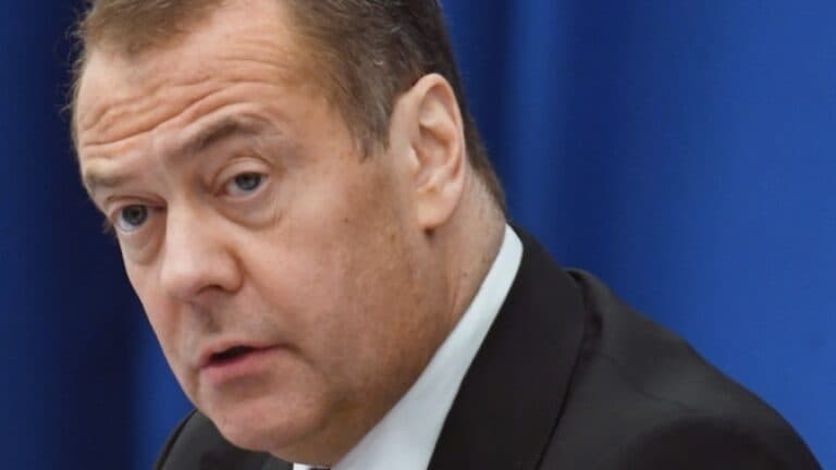 Medvedev comentează summitul Putin-Trump din Alaska: Trei lecții esențiale de la fostul lider rus