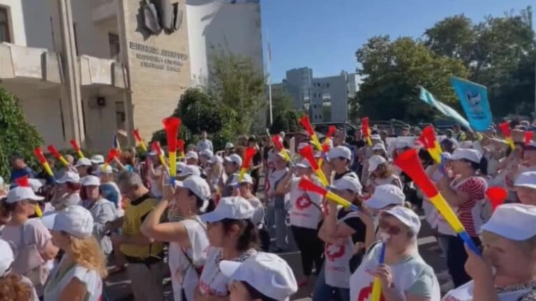 Românii se mobilizează: Miting de protest al sindicatelor din Constanța împotriva măsurilor de austeritate