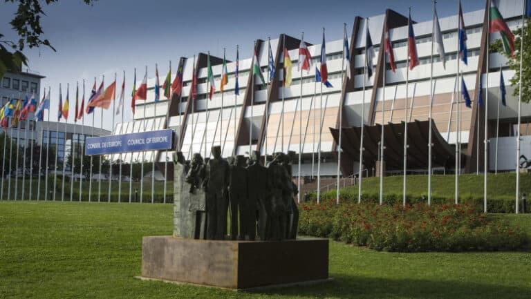 România a îndeplinit cu succes doar două dintre cele 26 de sugestii pentru combaterea corupției din raportul GRECO