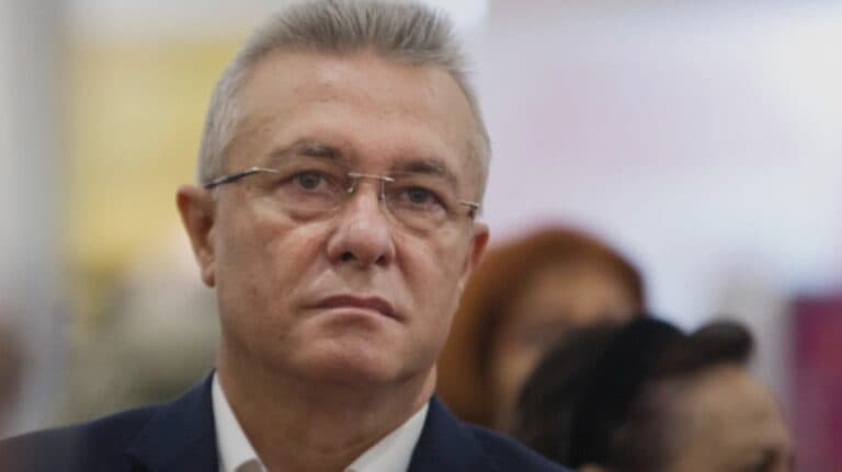 România își propune să faciliteze o întâlnire între Donald Trump și Nicușor Dan, iar Cristian Diaconescu subliniază: „SUA așteaptă dovezi clare din partea noastră.”