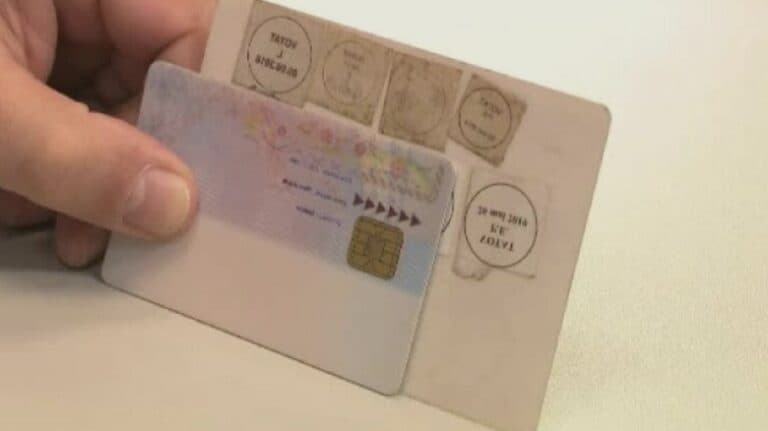 Românii sunt invitați să își actualizeze buletinele pentru a călători fără griji în Uniunea Europeană: informații importante și termenul limită