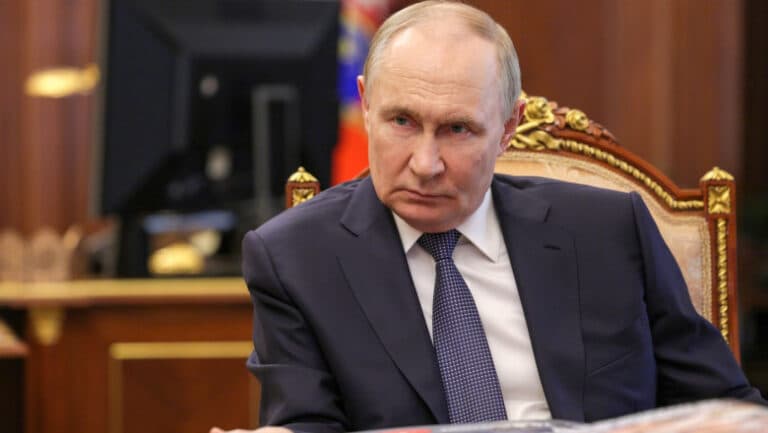 Rusia își revizuiește angajamentele ecologice: emisiile de gaze cu efect de seră cresc cu 20% până în 2035, iar neutralitatea climatică va fi atinsă abia în 2060