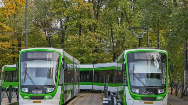Momente șocante într-un tramvai din Sectorul 5 al Bucureștiului: Trei tinere atacate de un bărbat de 28 de ani