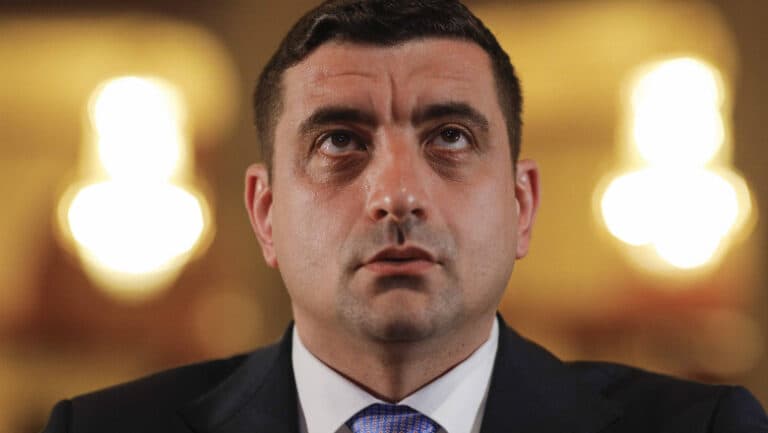 Simion, despre Iliescu după dispariția sa: „În vremea mandatului său, alegerile nu erau anulate” – Reflexii asupra relației cu fostul președinte