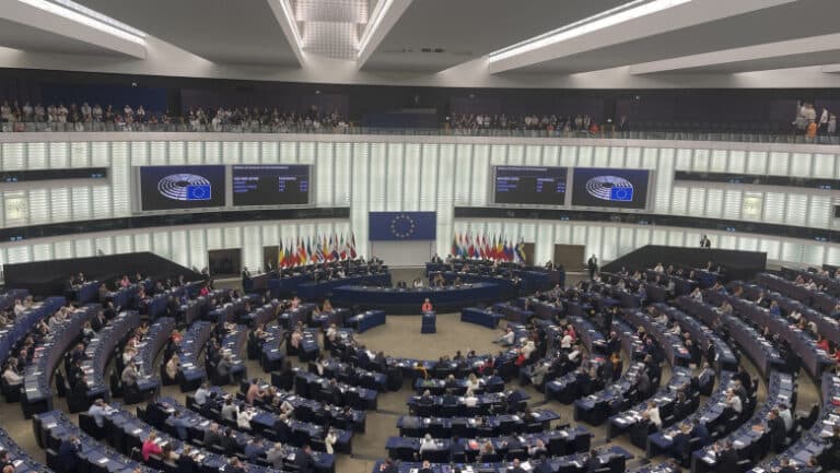 Socialiștii, Verzii și Stânga Unită din PE solicită interzicerea exportului de armament către Israel