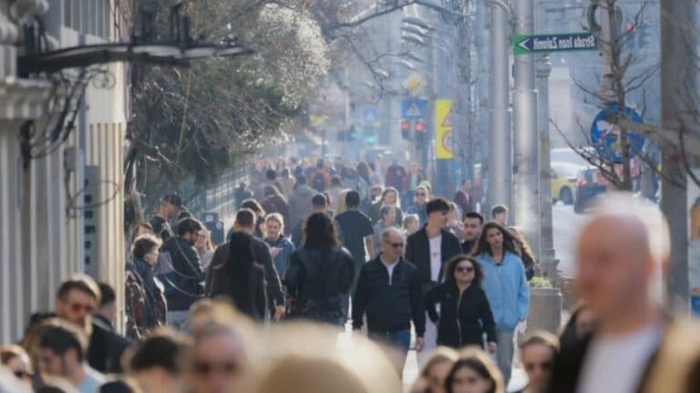 Sondaj în București: Surpriza opiniei publice – altceva îi îngrijorează pe locuitori decât termoficarea
