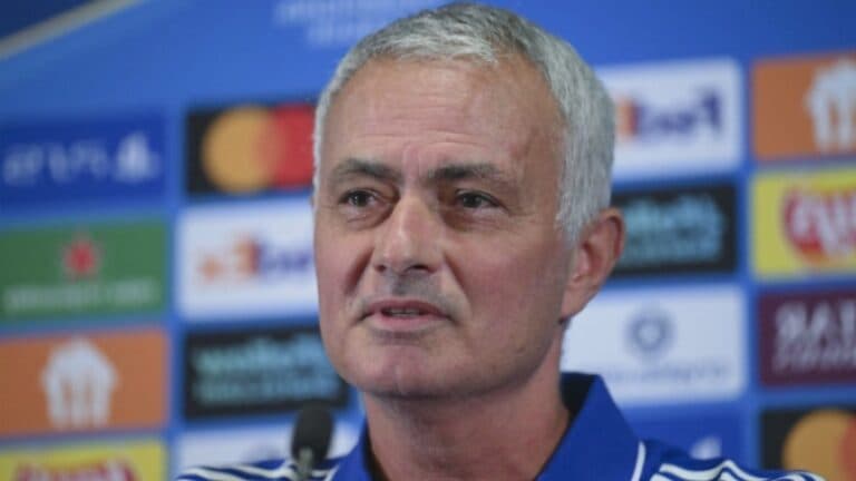 Cât a câștigat Jose Mourinho din despăgubirile de concediere de-a lungul carierei sale de antrenor, după ultima sa plecare de la Fenerbahce?