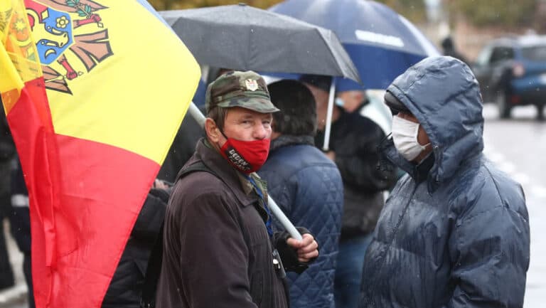 Strategia Rusiei de a modela opinia moldovenilor pro-europeni din diasporă în pragul alegerilor. Declarațiile consilierului Maiei Sandu
