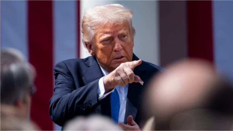 Tarife vamale uriașe pentru importurile din numeroase țări, dezvăluite de Donald Trump