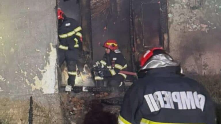 Incendiu devastator în Ialomița: Un bărbat își pierde viața din cauza unei țigări aprinse