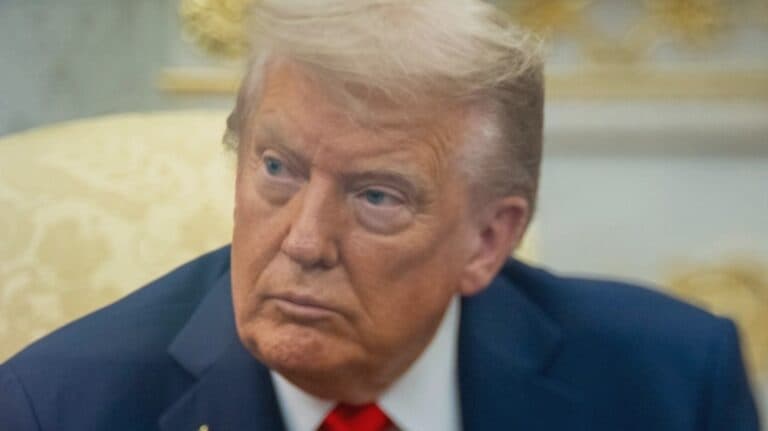 Trump provoacă din nou uimire: Președintele SUA susține că mulți americani ar prefera un dictator