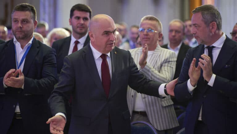 Un primar PNL declară război lui Bolojan în privința suspendării fondurilor din programul Saligny