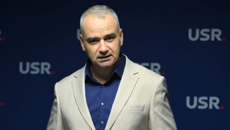 Un senator USR ripostează după acuzațiile PSD Iași că Guvernul întârzie A7 și A8: „Un exemplu de tupeu”