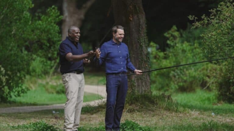 Vicepreședintele american J.D. Vance și șeful diplomației britanice au fost surprinși la pescuit fără autorizație. O întâmplare amuzantă pentru acești doi oficiali de rang înalt