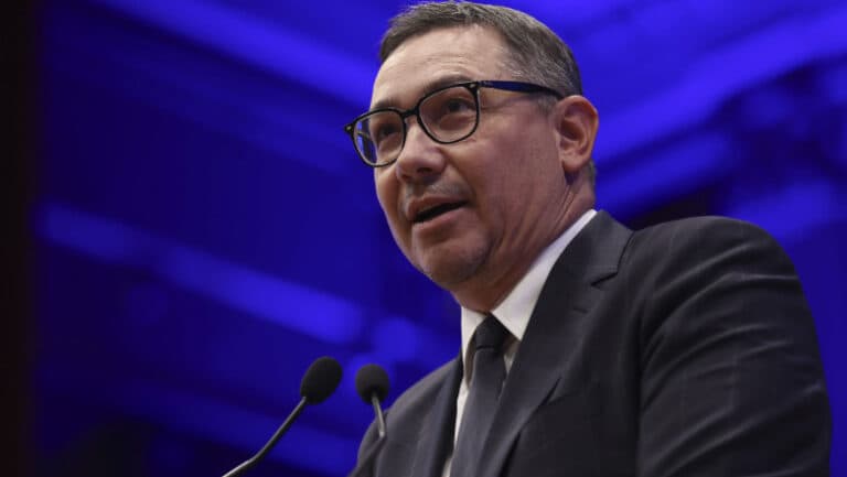 Victor Ponta: „Ion Iliescu, un președinte cu realizări și provocări”
