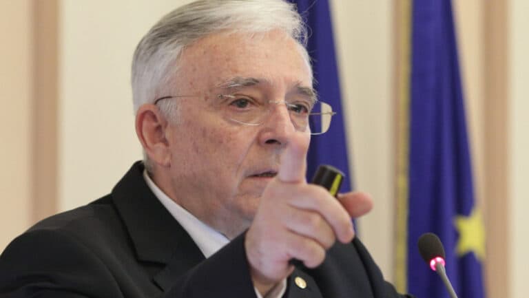 Mugur Isărescu avertizează: inflația va atinge un maxim în septembrie. Prognoza BNR pentru creșterea prețurilor