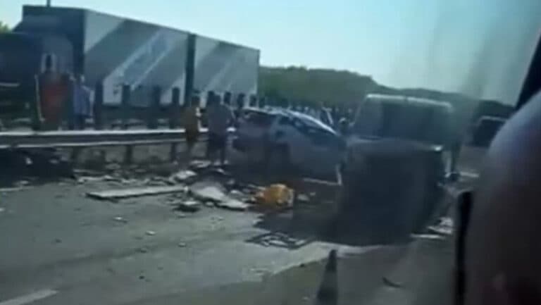 Accident în lanț cu șapte automobile pe Autostrada Soarelui: două victime și trafic oprit spre Constanța
