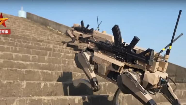 China dezvăluie inovațiile tehnologice: roboții militari „lupi” capabili să opereze în echipă