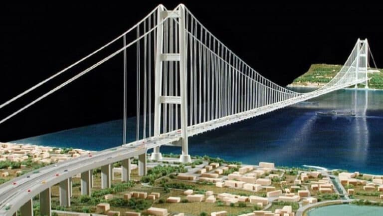 Italia dă undă verde construirii celui mai lung pod suspendat din lume, legând Sicilia de continent. De ce este considerat un cost militar?