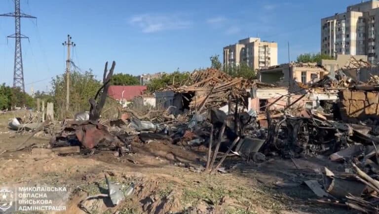 Rusia lansează un atac cu rachete asupra orașului Mîkolaiv din sudul Ucrainei, provocând rănirea a șapte persoane