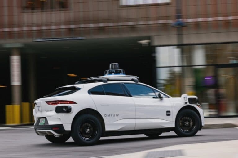 Waymo primește undă verde pentru testarea vehiculelor autonome în inima New York-ului