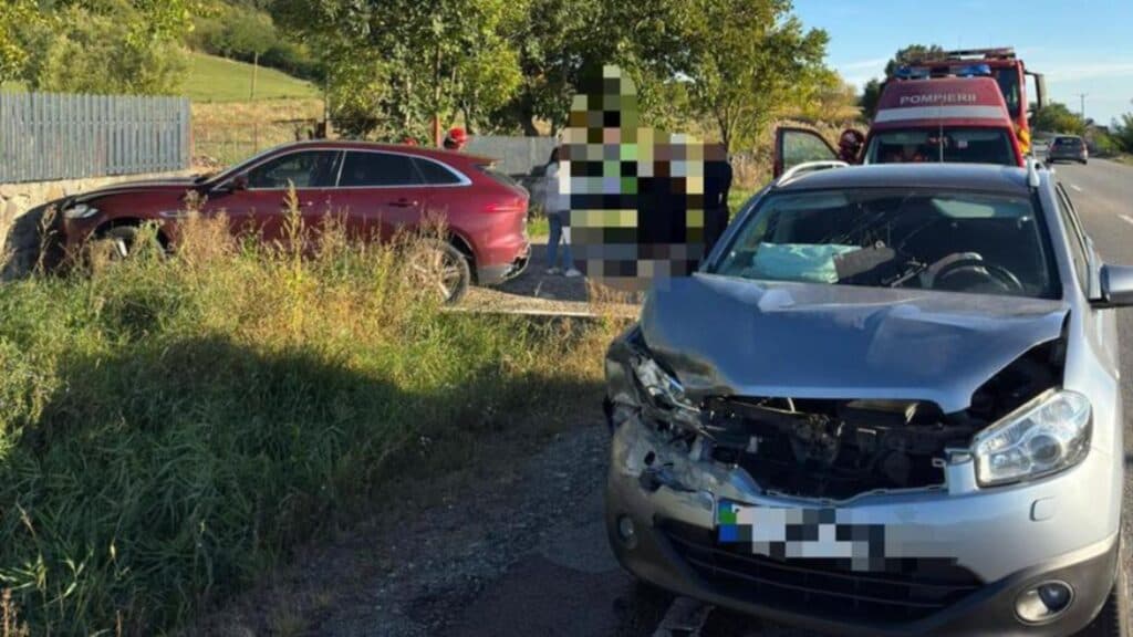 Coliziune pe DN 15A în județul Mureș: Cinci persoane rănite, inclusiv doi copii