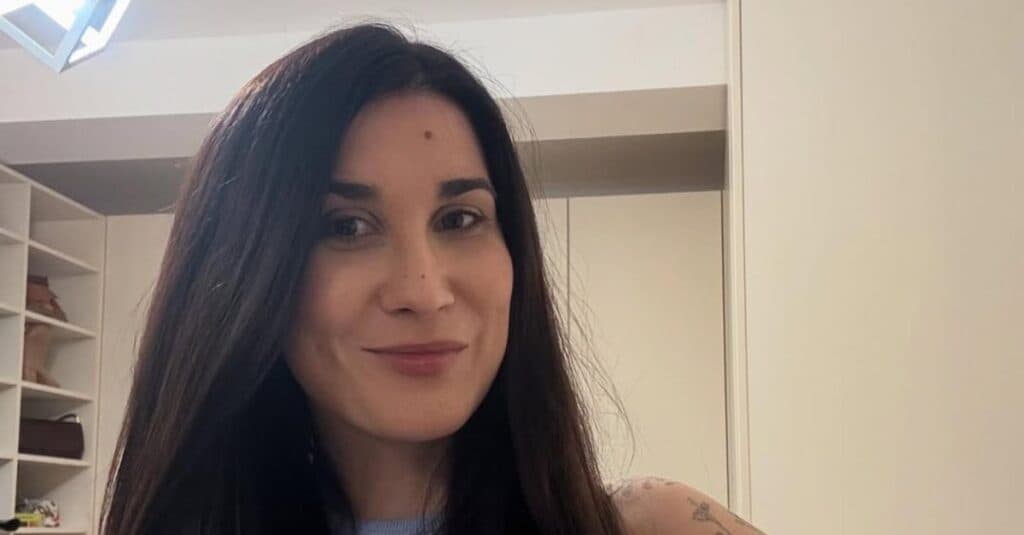 Adda luptă cu urmările bolii Lyme, chiar și după un an de la finalizarea tratamentului: „Simt dureri îngrozitoare.”
