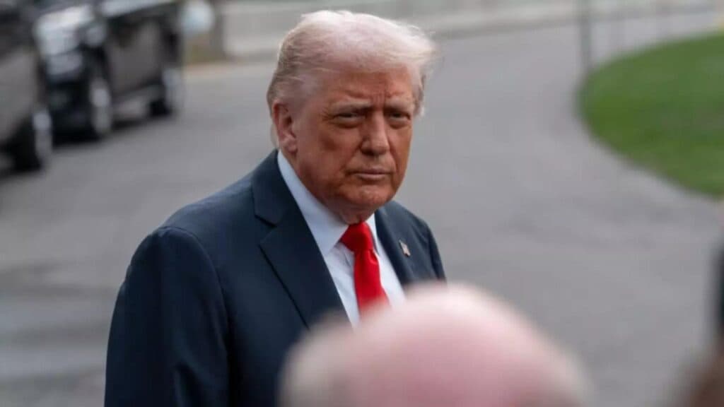 Declarația care zguduie scena politică: Trump etichetează mișcarea antifascistă ANTIFA ca „grup terorist”