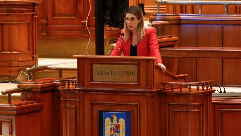 AUR își intensifică bătălia împotriva Guvernului sărăciei: astăzi se decide soarta moțiunii simple împotriva ministrului Mediului