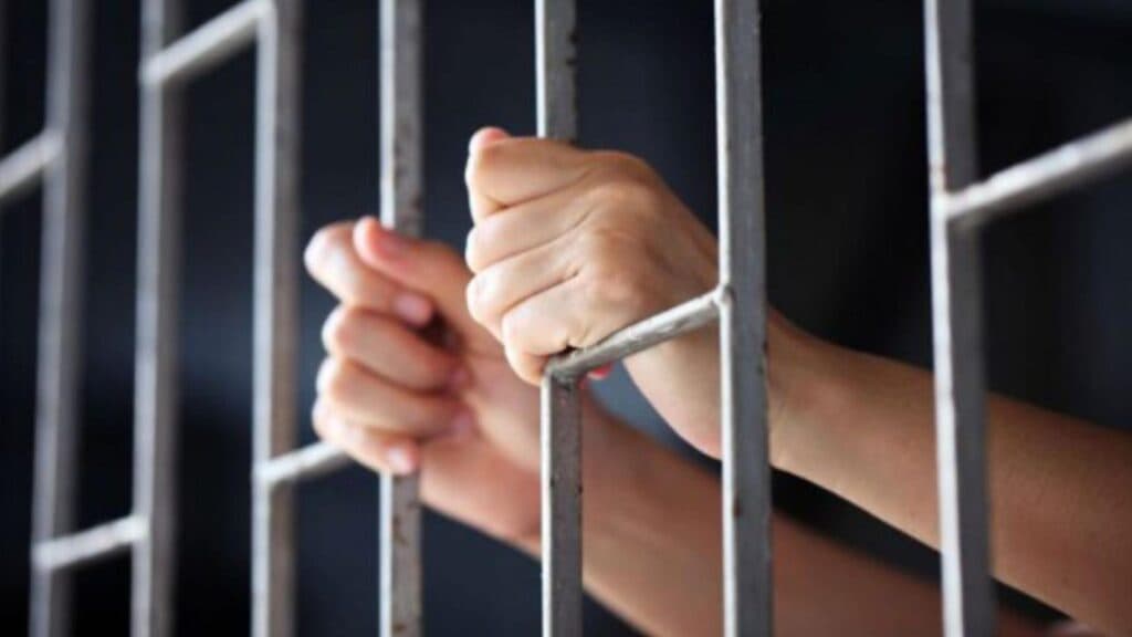 Capturarea unui criminal deosebit de periculos după 23 de ani de fugă! Acesta se afla deja în închisoare pentru o altă infracțiune