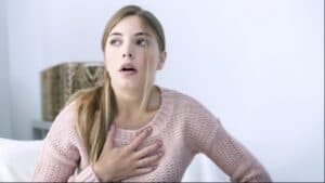 Amenințarea silențioasă: Cum să te protejezi de riscurile AVC-ului și demenței