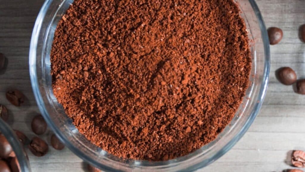 Cafeaua naturală versus cea instant: ce le deosebește cu adevărat?