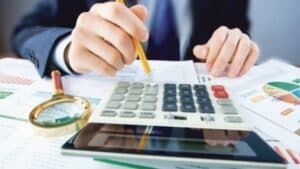 Opțiunile disponibile pentru cei care și-au pierdut asigurarea de sănătate începând cu 1 septembrie