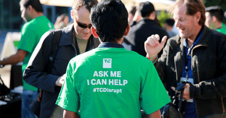 Timpul se scurge: Învață prin experiență practică ca voluntar la TechCrunch Disrupt 2025