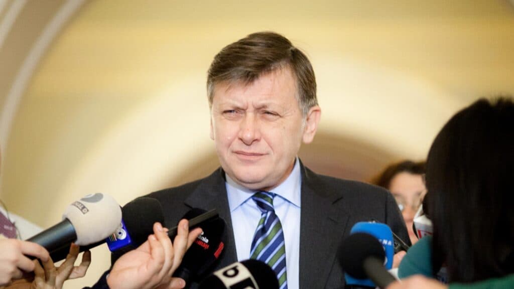 Crin Antonescu: „AUR are potențialul de a ajunge la putere.”