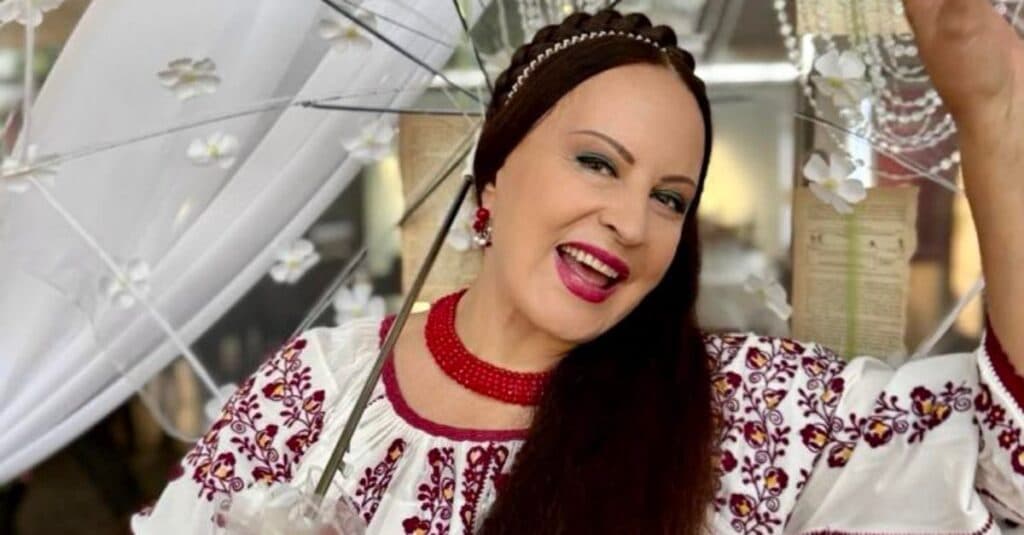 Maria Dragomiroiu, la 70 de ani: Descoperă secretele ei pentru a rămâne mereu în formă