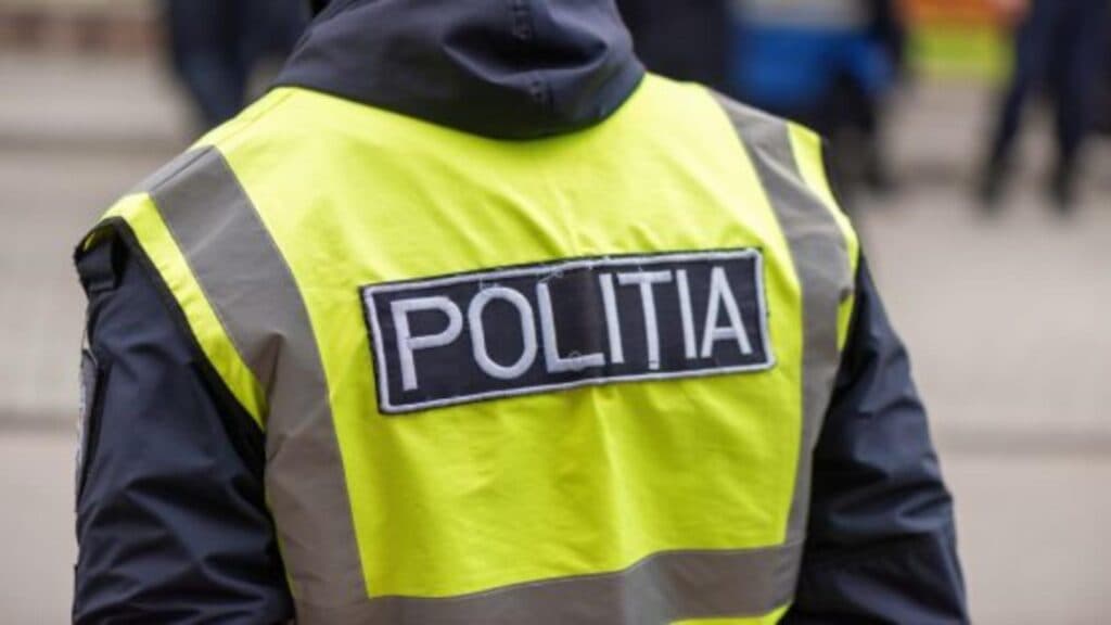 Descoperire șocantă: o firmă de reparații auto ascundea un depozit clandestin de deșeuri toxice
