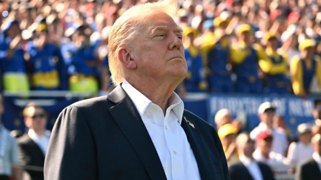 Donald Trump revine cu recomandări medicale: „Administrați vaccinul ROR în trei doze distincte (fără amestec!)”