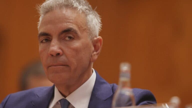 Dragoș Anastasiu, numit reprezentant al unei universități de renume. Vicepremierul controversat, parte a inițiativei „România educată”