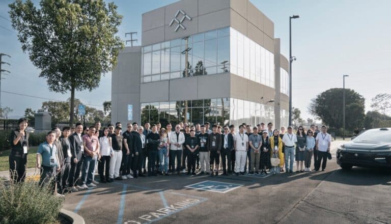 Incendiu violent la sediul central din Los Angeles al Faraday Future