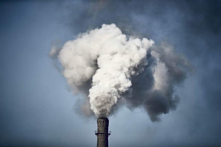Cum a folosit Al Gore inteligența artificială pentru a identifica 660 de milioane de poluatori