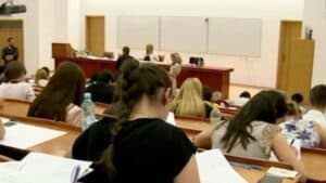 Startul anului academic aduce nemulțumiri. Studenții pregătesc demonstrații în universitățile din întreaga țară