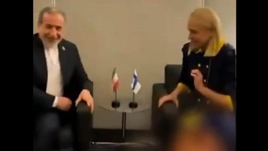 Iranul a ascuns picioarele a două ministre de externe în emisiunile oficiale, temându-se de distragerea atenției bărbaților