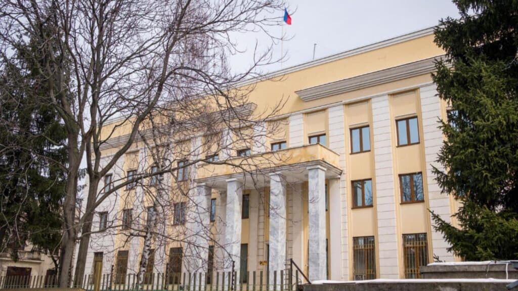 Reacția ironică a Ambasadei Rusiei după chemarea ambasadorului la Ministerul Afacerilor Externe: „Ministerul Apărării din România a dat peste un nou OZN”