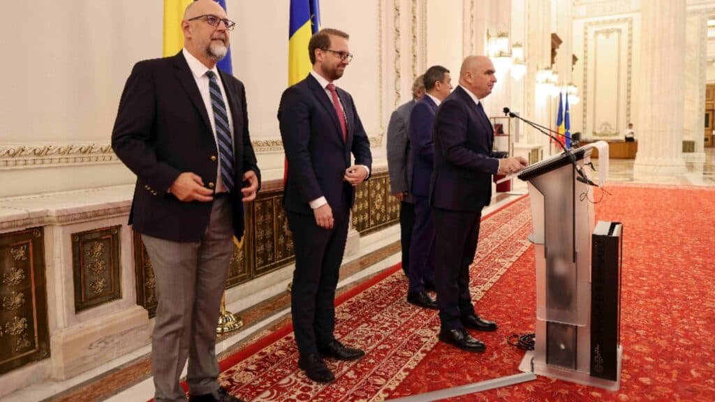 Kelemen Hunor afirmă că Bolojan rămâne la conducere: „Criza politică nu este o opțiune pentru guvern.”