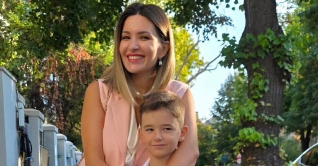 Momente pline de emoție pentru Ela Crăciun: fiul cel mic începe școala, în timp ce băiatul cel mare își deschide drumul spre facultate