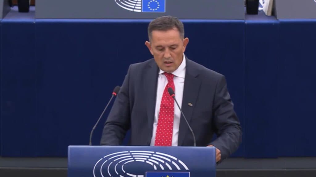 Liderul AUR: „Consider că domnul Bolojan se pregătește să se retragă. Ne vorbește constant despre demisia sa.”