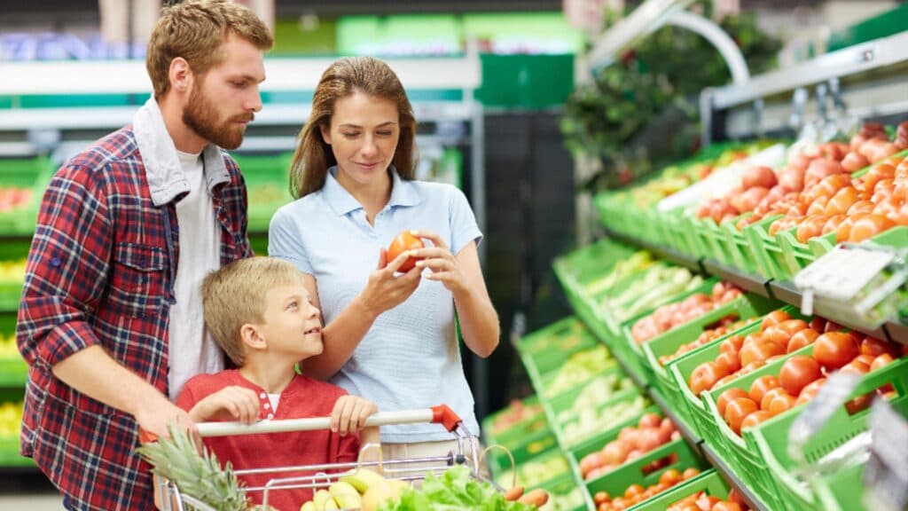Alimentele care ne vor goli portofelul toamna aceasta: scumpirile ne așteaptă cu brațele deschise